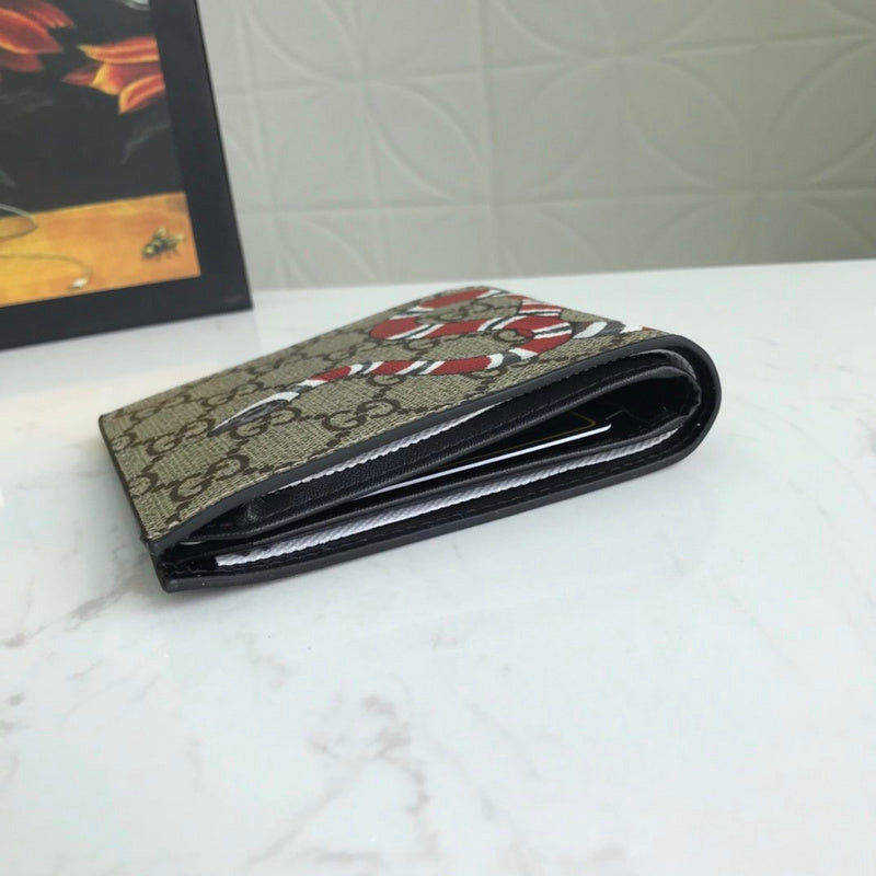 Gucci GG Supreme Kingsnake Print Bifold Wallet
