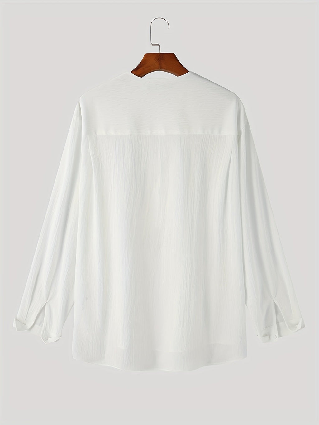 Nigel | Kragenloses V-Neck-Shirt