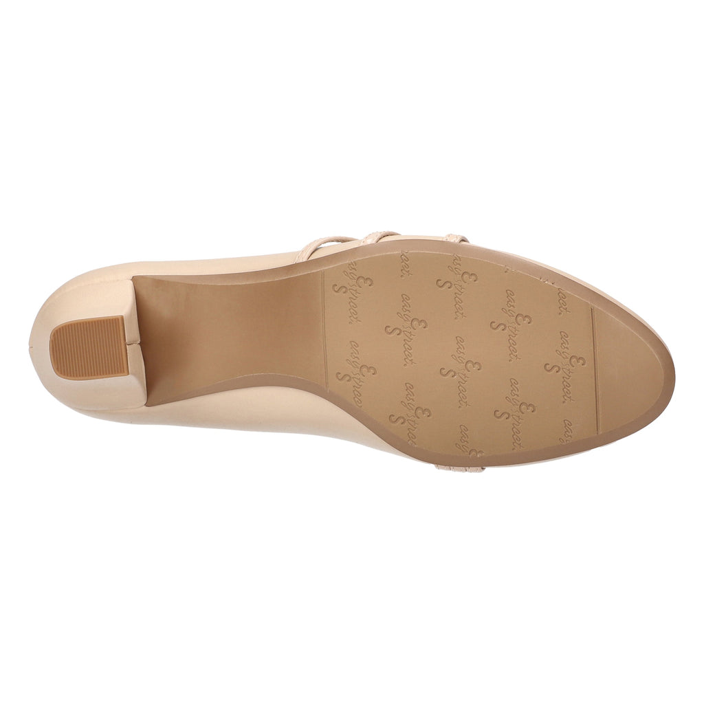 Easy Street Women's Cristiny White Pumps