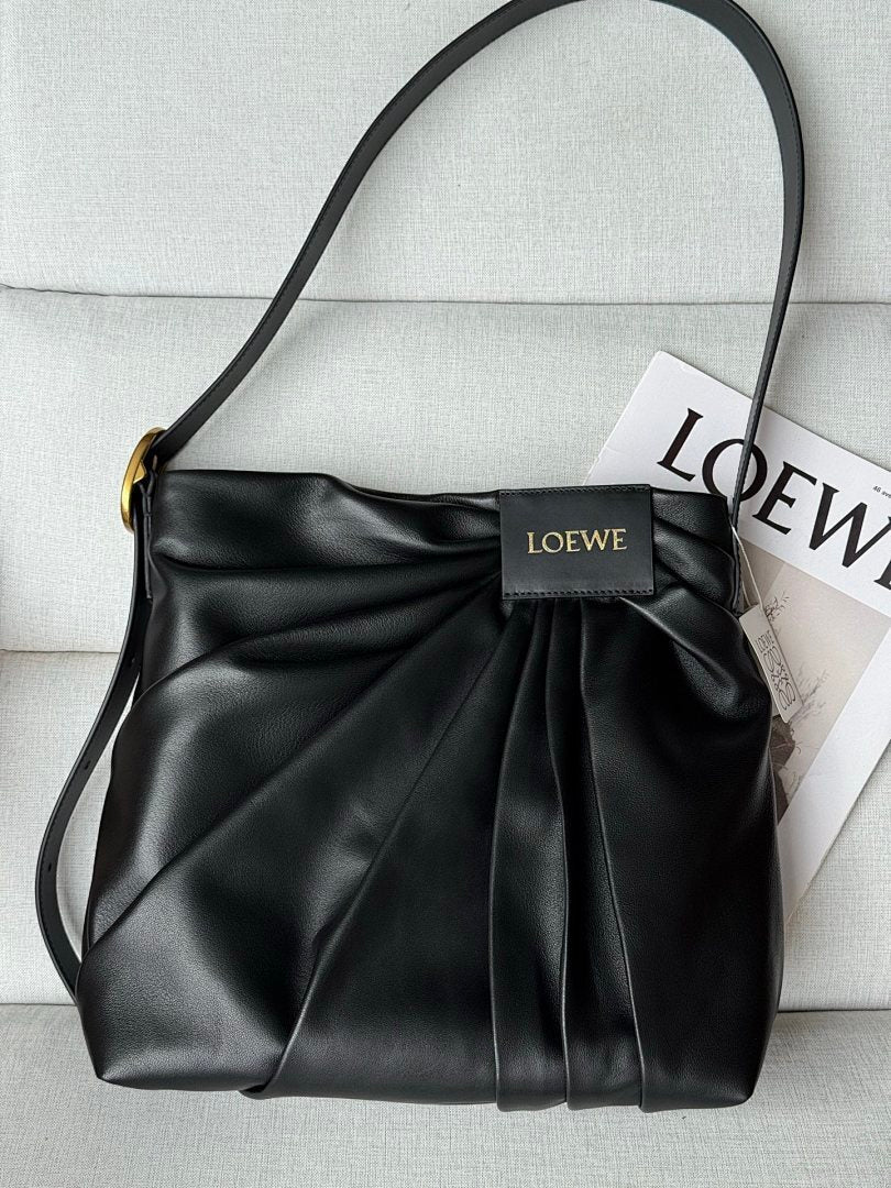 Loewe Squeeze Bag – Black Nappa Leather Gold Hardware