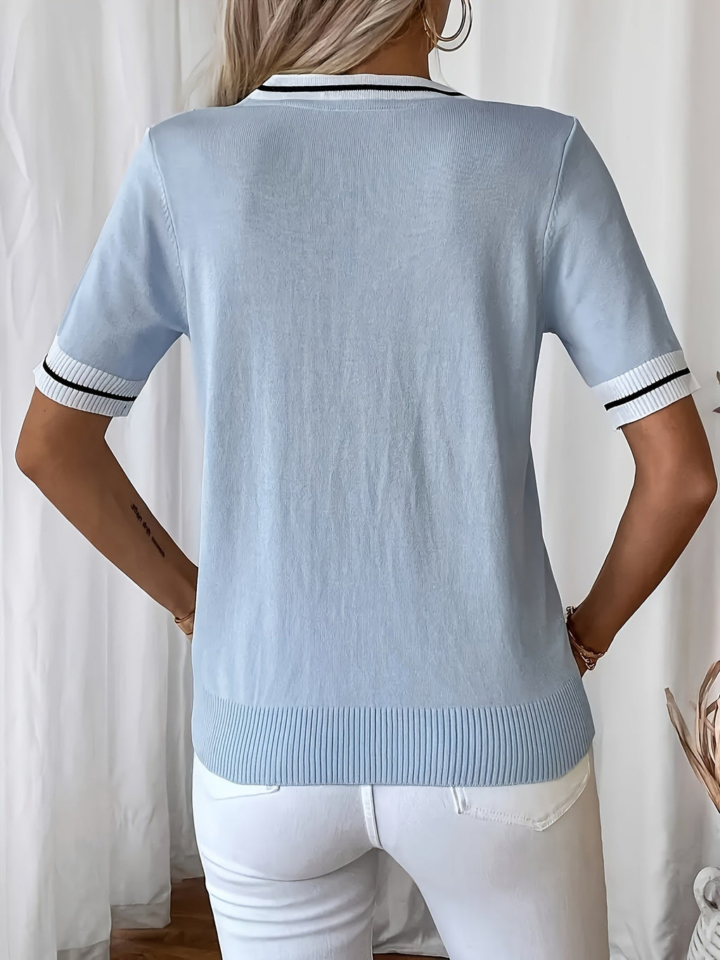 Rosabel | Pullover mit V-Ausschnitt und Kontrastkanten
