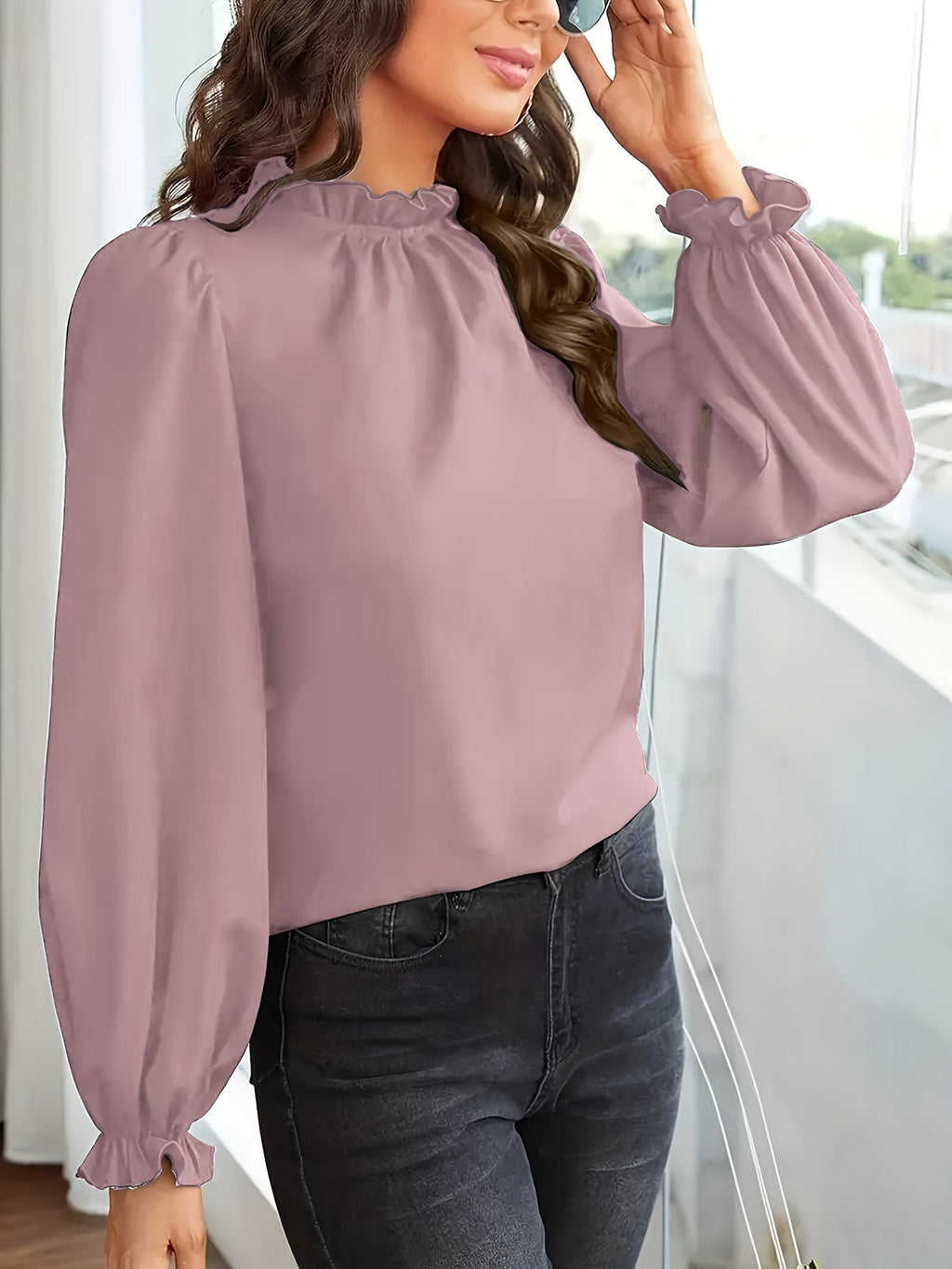 Katherine | Bluse mit Puffärmeln und Rüschenkragen