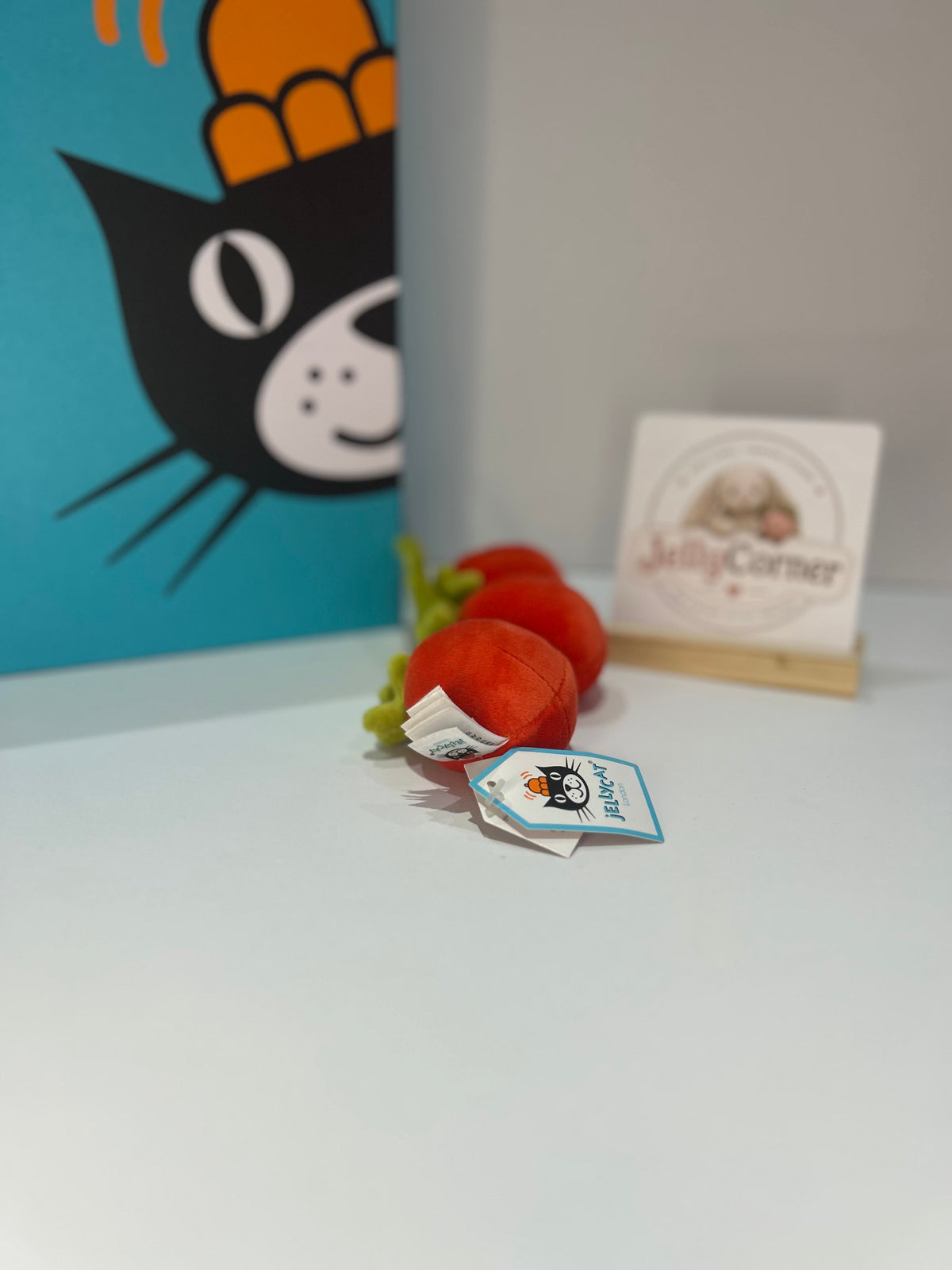 Jellycat Vivacious Tomatoes
