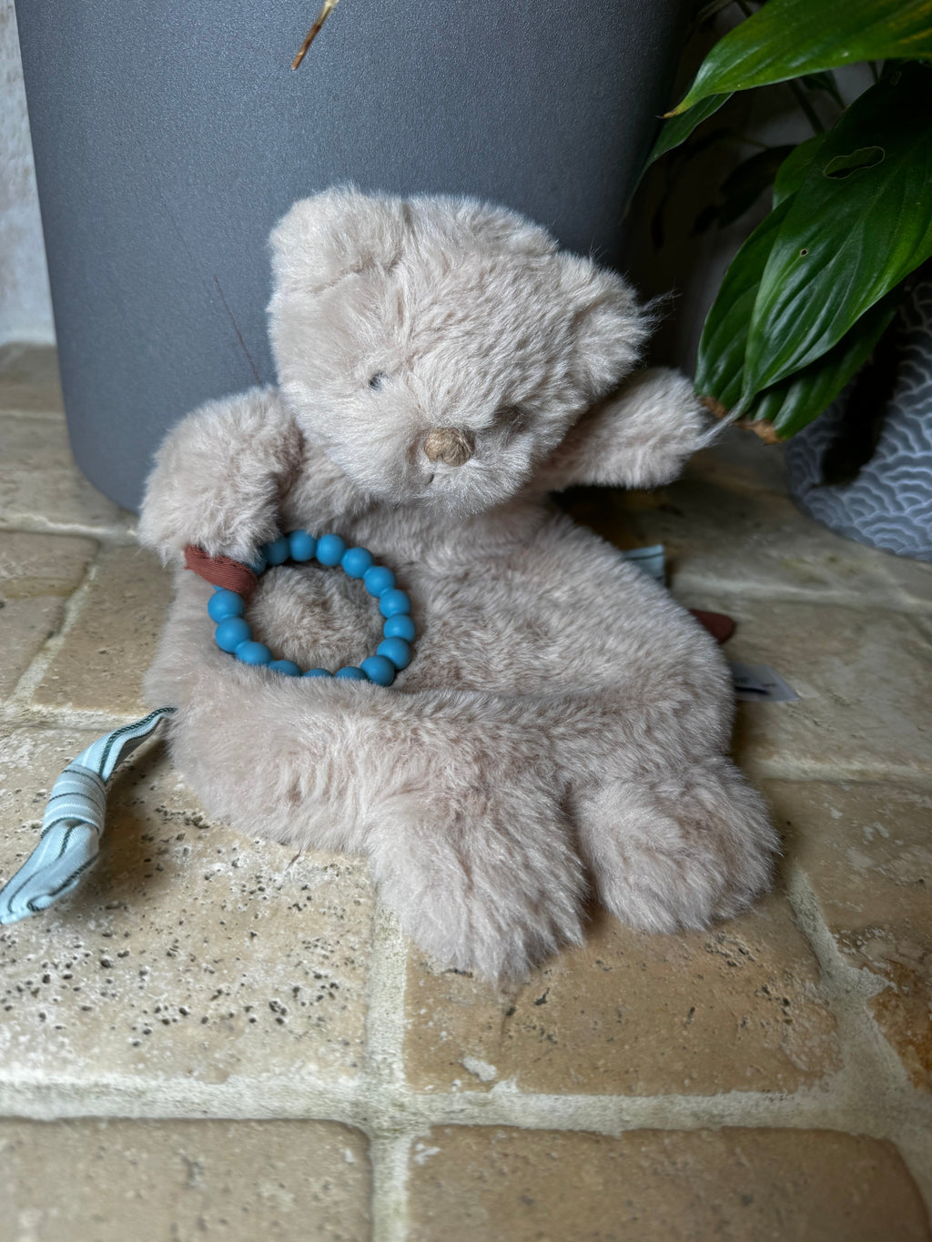 Mon Ami | Baldwin Bear Silicone Teether Lovie