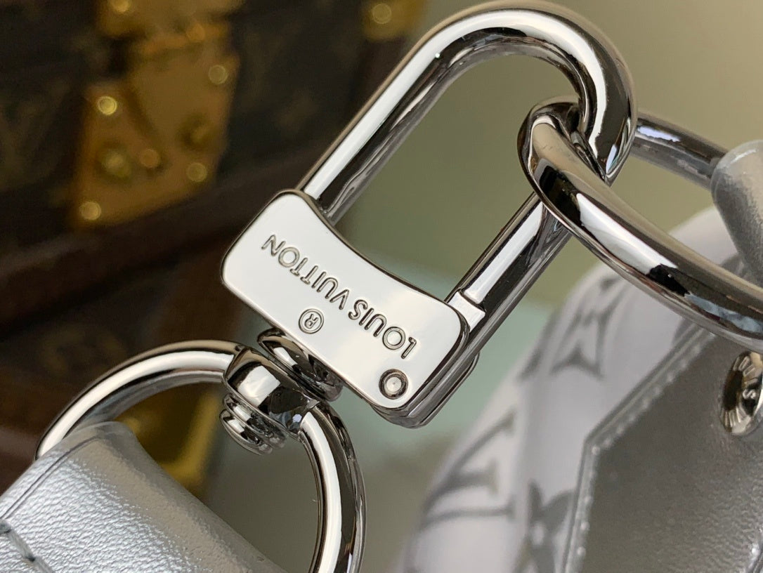 Louis Vuitton Keepall Bandoulière 50 – Silver Grey Gradient Monogram Giant LV Flower Patch