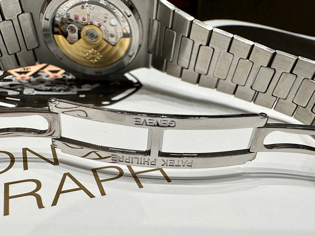 Patek Philippe Nautilus 5711 – Steel Olive Green Dial Baton Indices Date Integrated Steel Bracelet