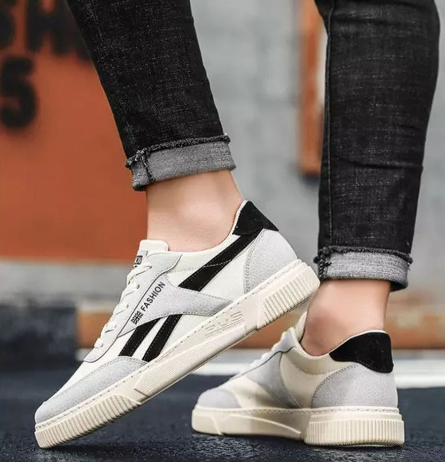 Sports Shoes For Men With Trendy Board Style And Outdoor Canvas Versatility