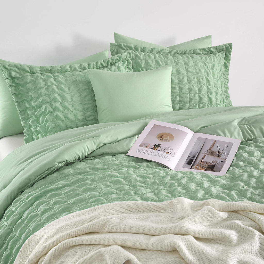 Nanshing Dolton Seersucker Microfiber Stiching 3 Piece Comforter Set