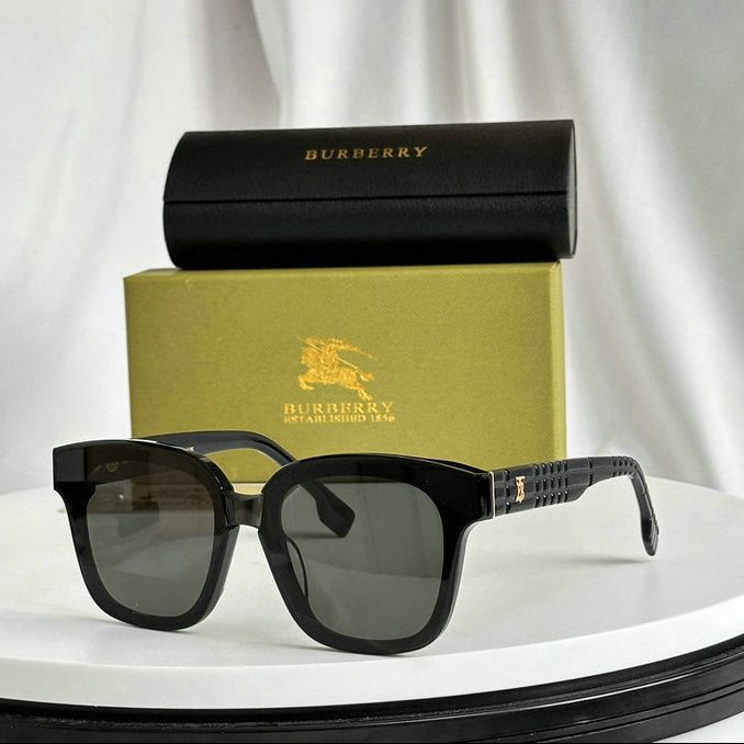 Oversized Square Sunglasses — Matte Black
