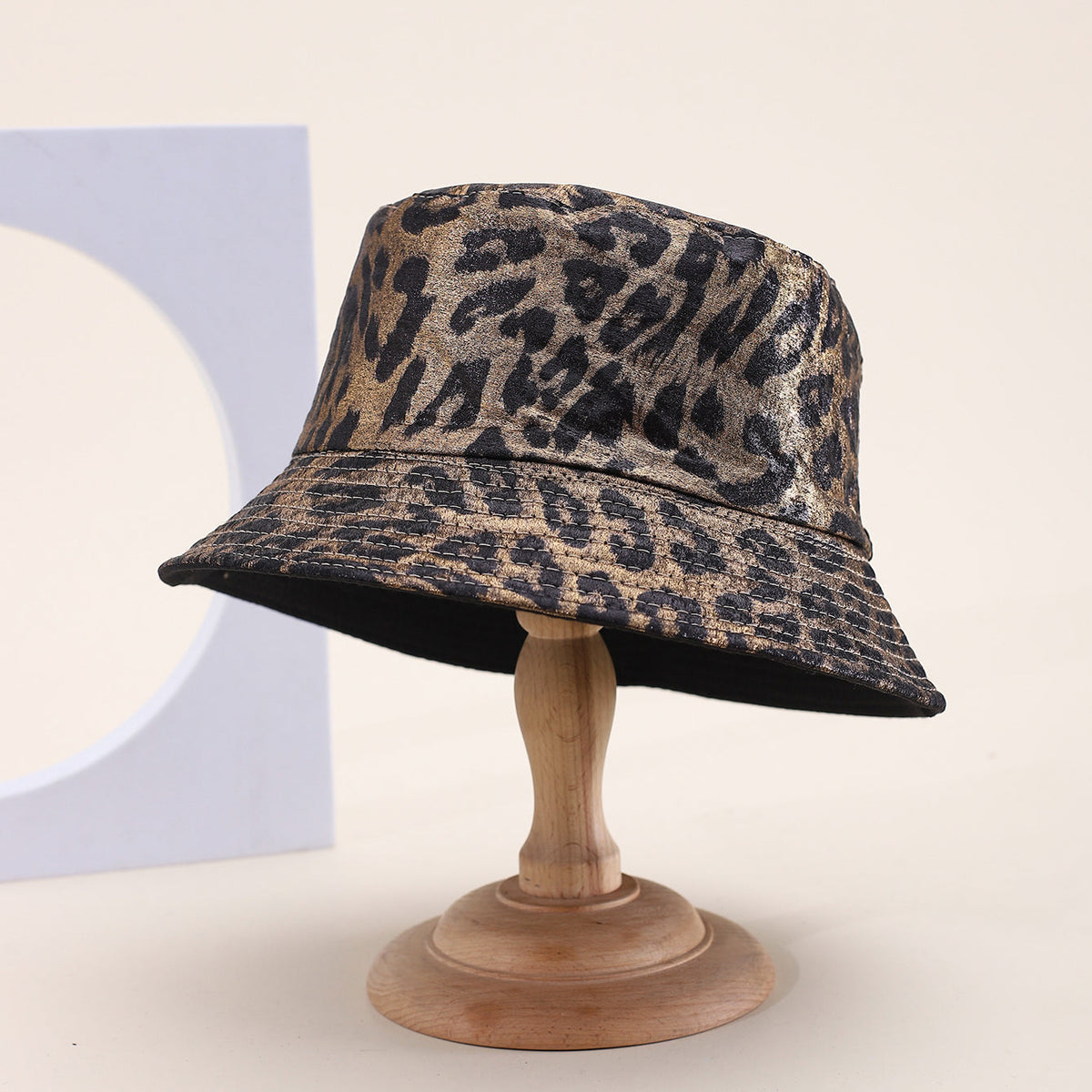 Silverstone Bucket-Hat mit Tiermuster