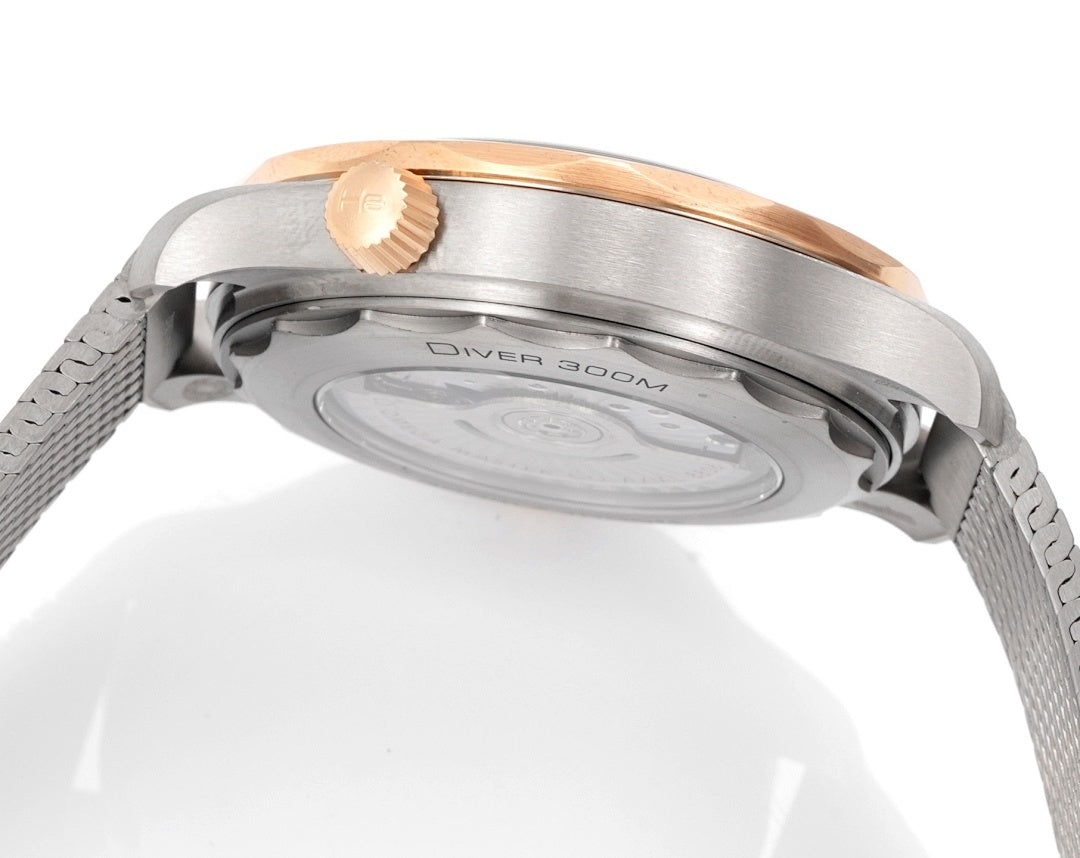 Omega Seamaster Diver 300M – Steel Yellow Gold Green Ceramic Bezel Green Dial Mesh Bracelet 007 Edition