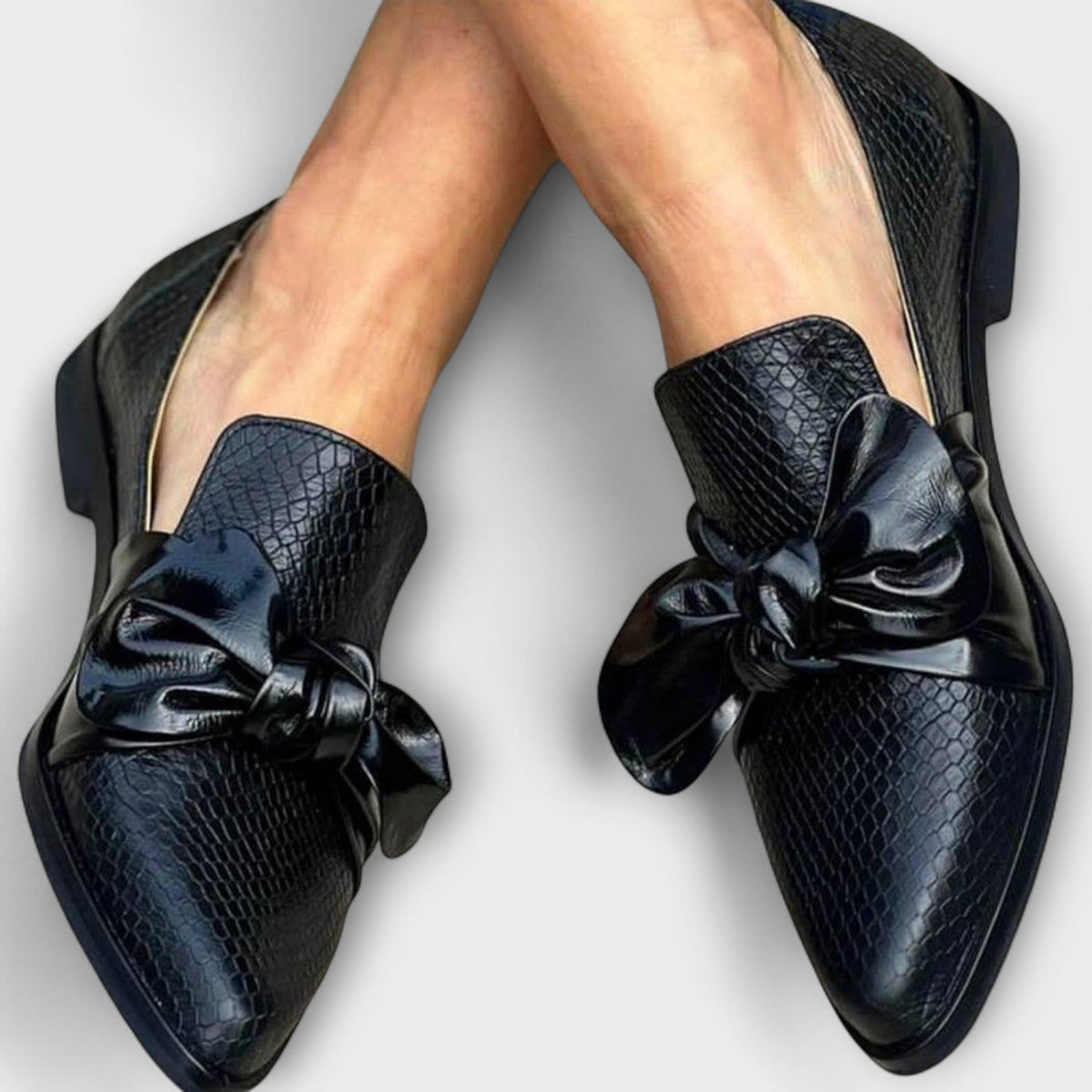 Claudia | Elegante spitze Loafer mit Schleifendetail