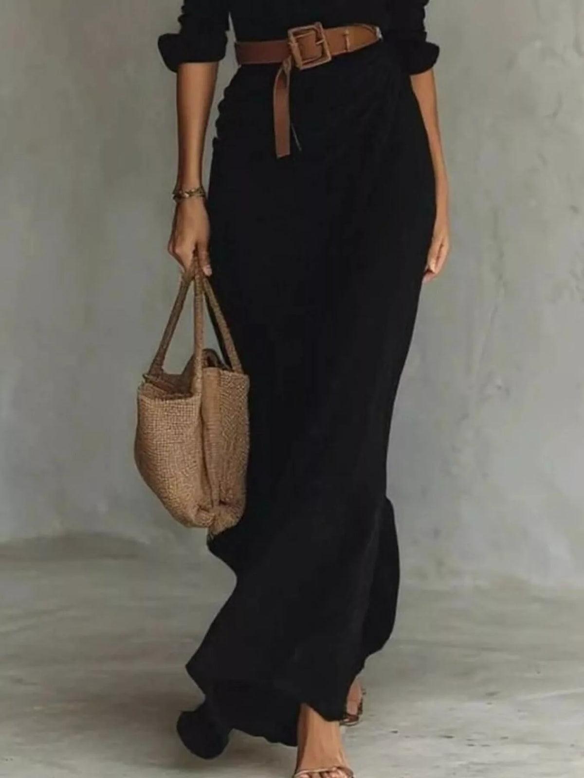 Verity | Elegantes Maxikleid mit Bindegürtel und langen Ärmeln