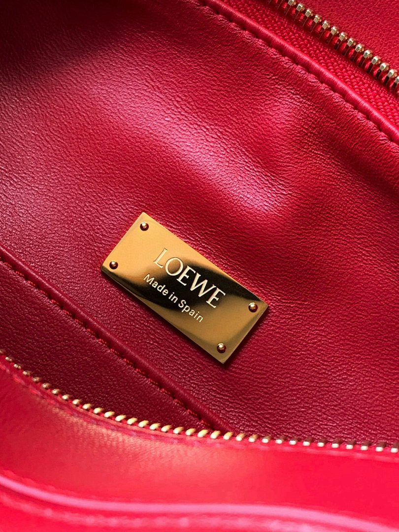 Loewe Puzzle Bag Small – Red Smooth Calfskin Leather Gold Hardware