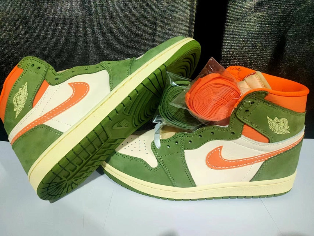 Air Jordan 1 Retro High OG Lucky Green – Green / Orange / Sail