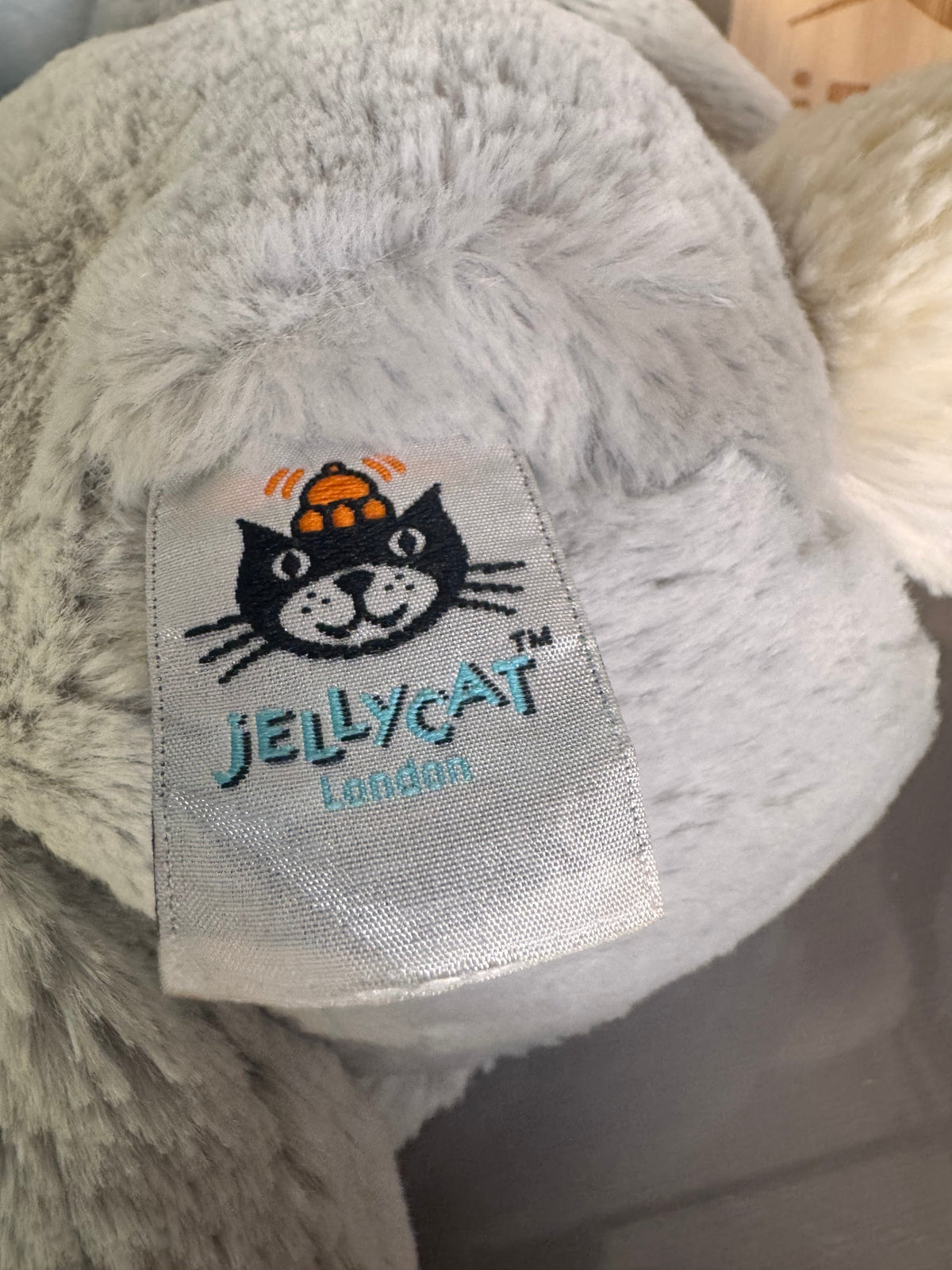 Jellycat Large Silver Bashful Bunny // With paws