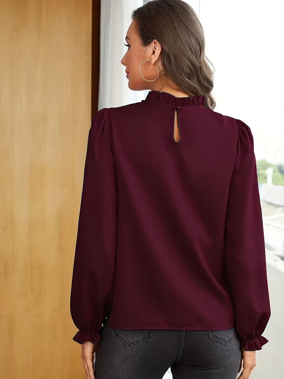 Katherine | Bluse mit Puffärmeln und Rüschenkragen