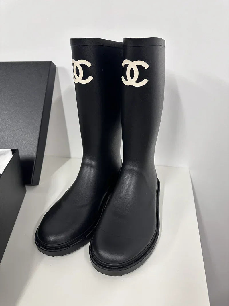 C-High-Stiefel mit Karton