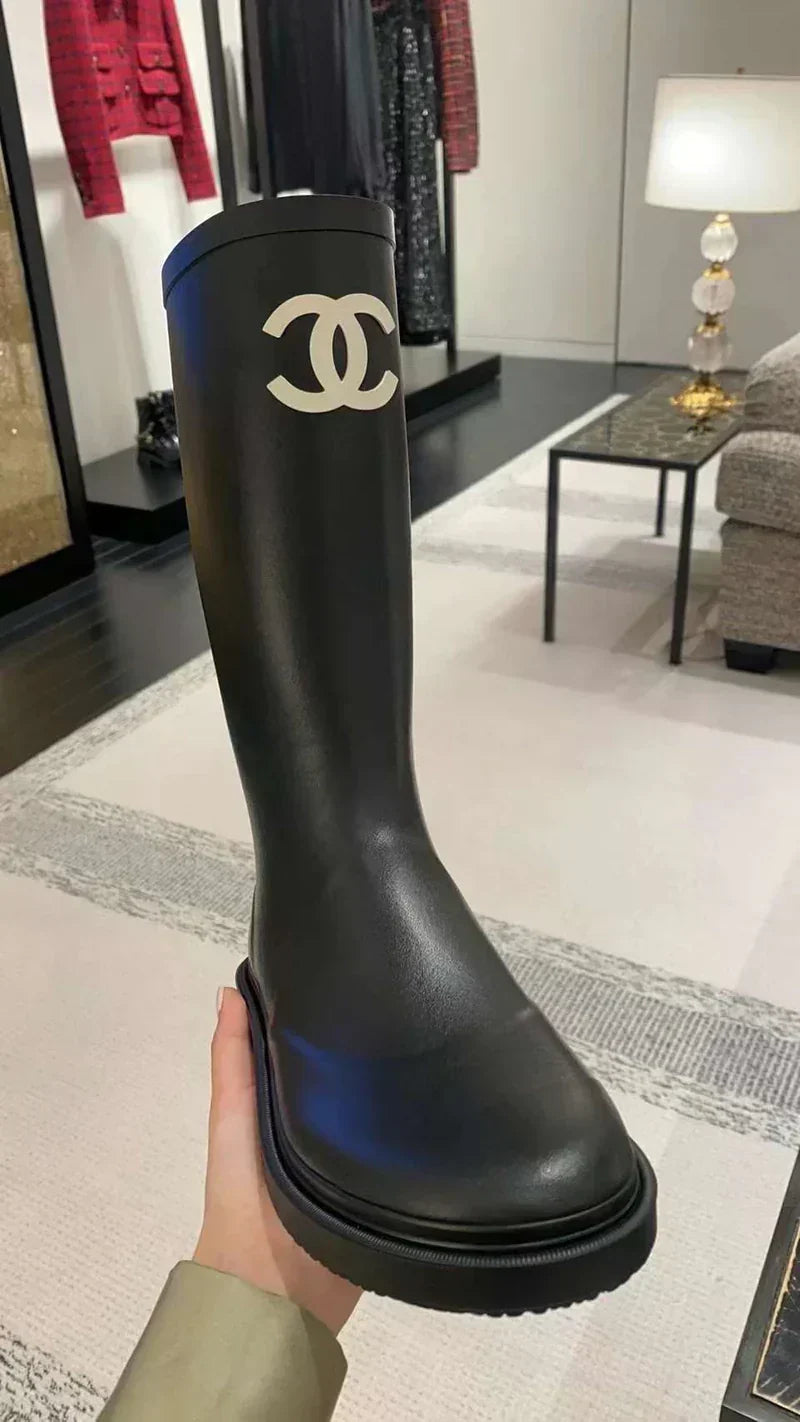 C-High-Stiefel mit Karton