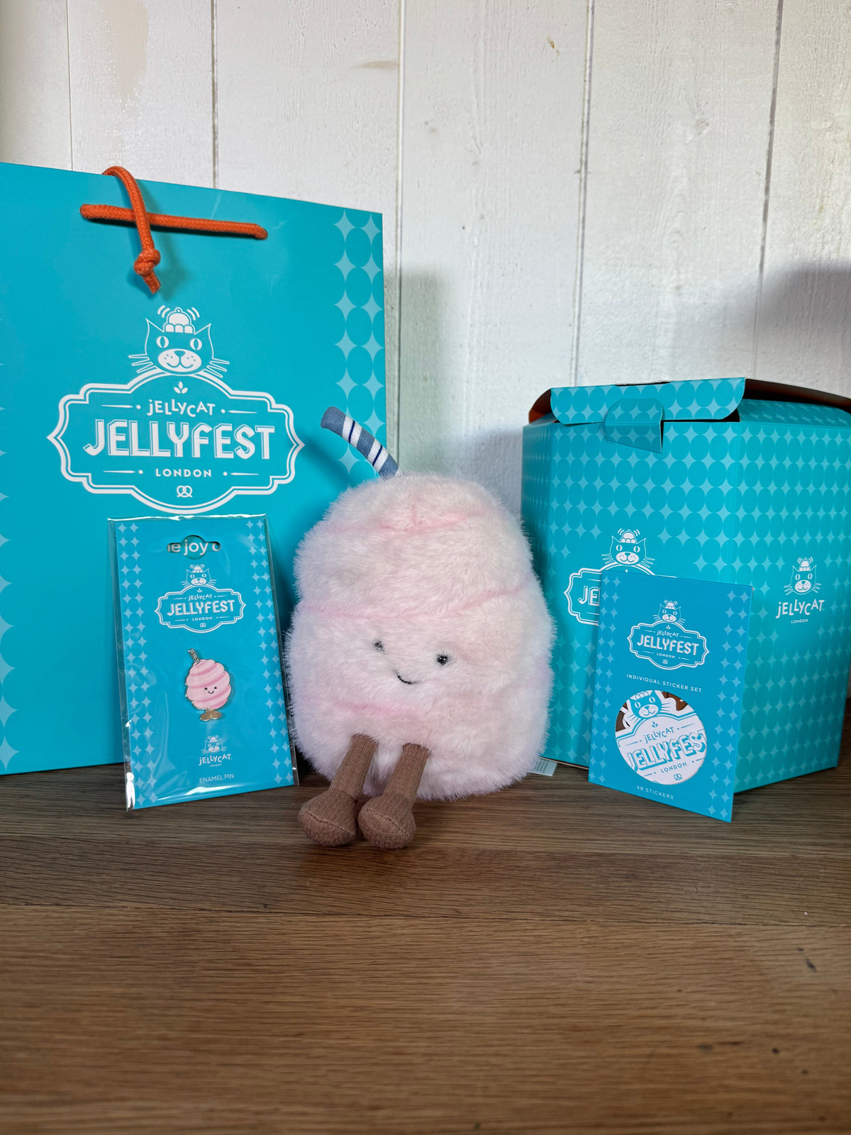 Jellycat Amuseables Kathrin Candy Floss + Pin + Sticker | Jellyfest Berlin Exclusive