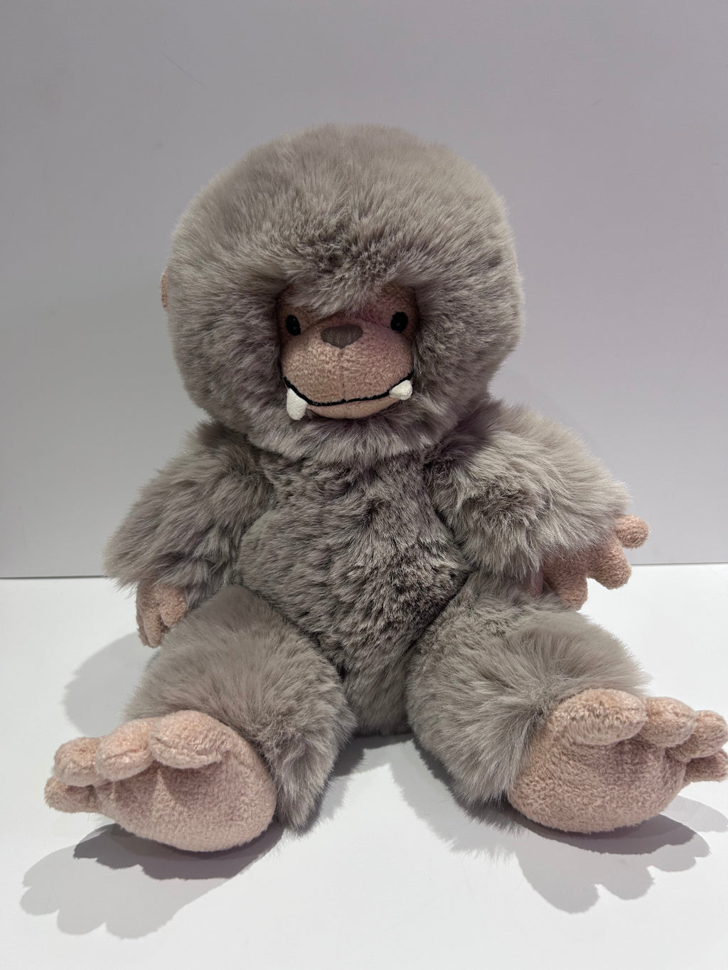 Jellycat Bo Bigfoot