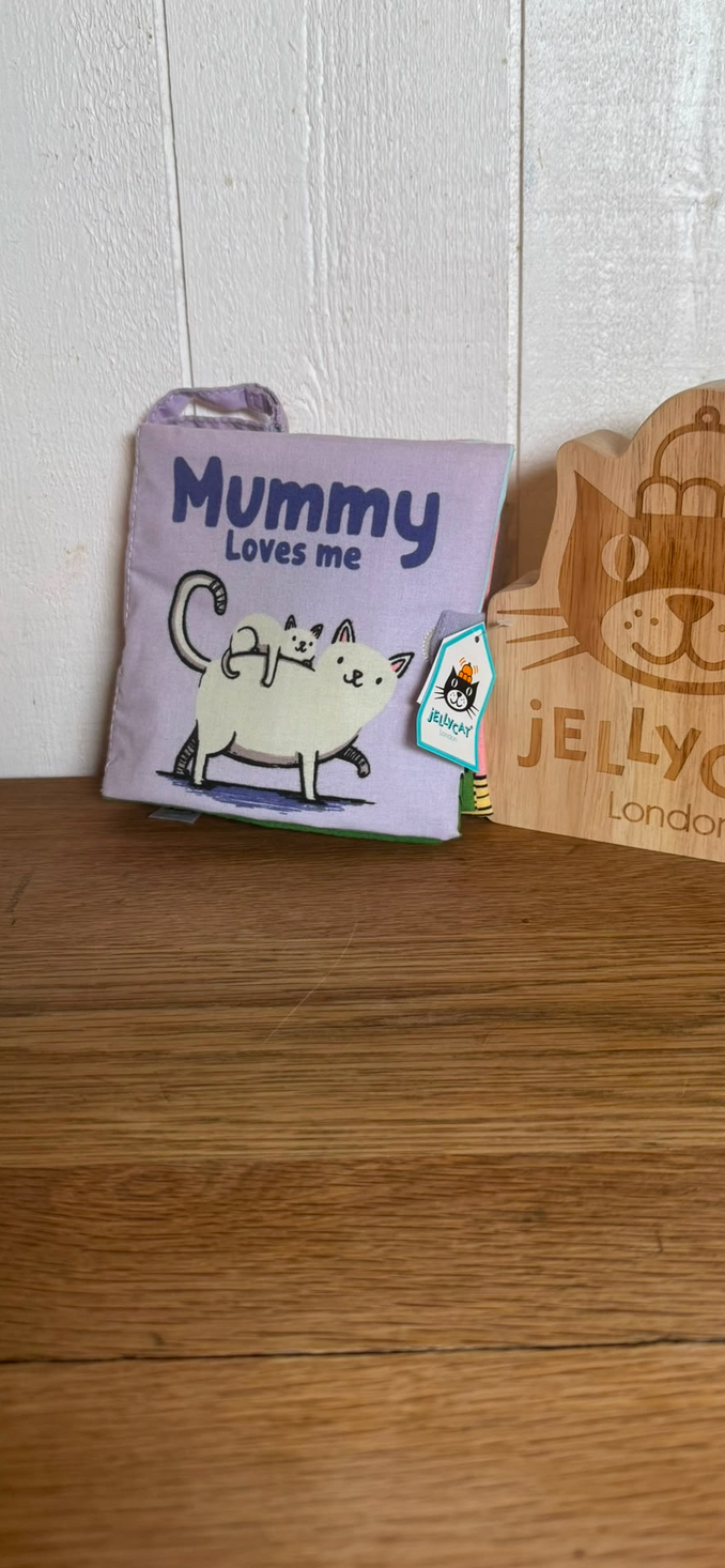 Jellycat ‘Mummy loves me’ Cloth Book