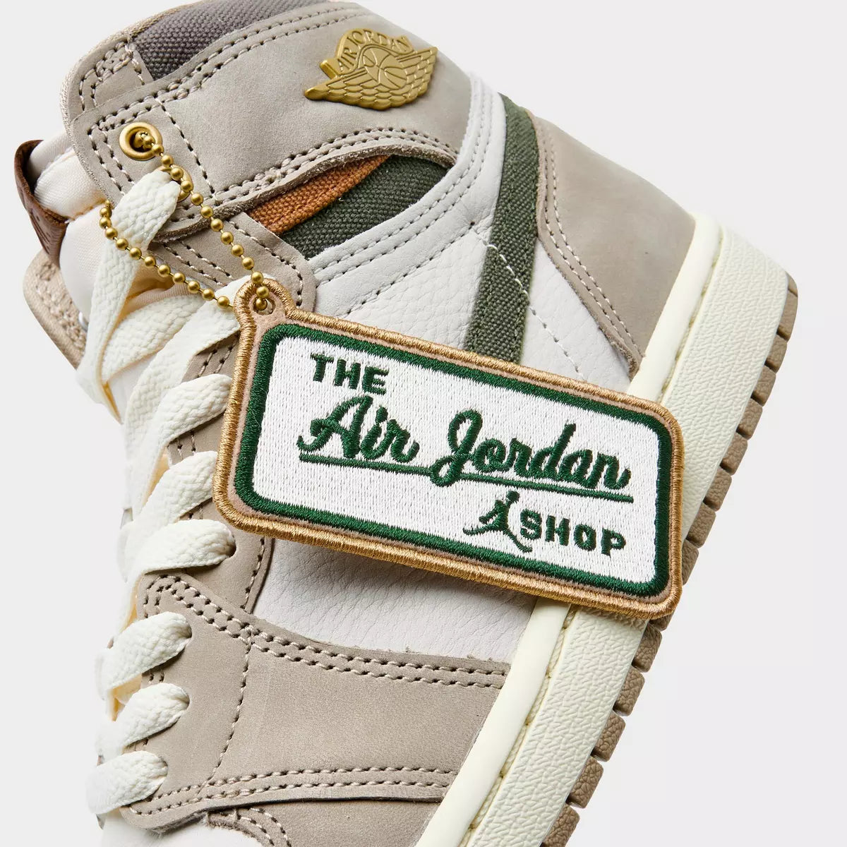 Air Jordan Womens Retro 1 High OG 'Khaki'