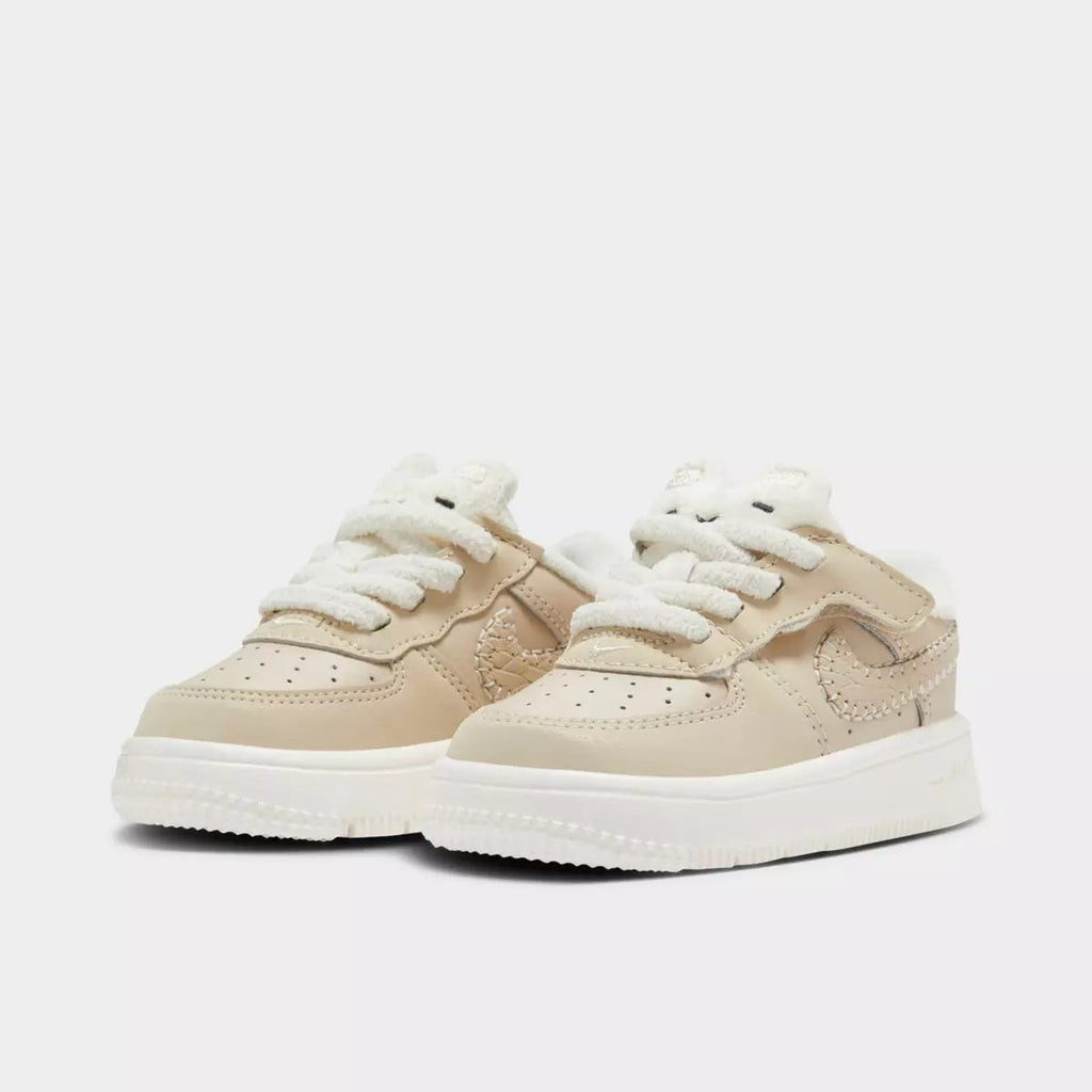 Nike Women's Force 1 Low SE EasyOn - Sanddrift/Sail