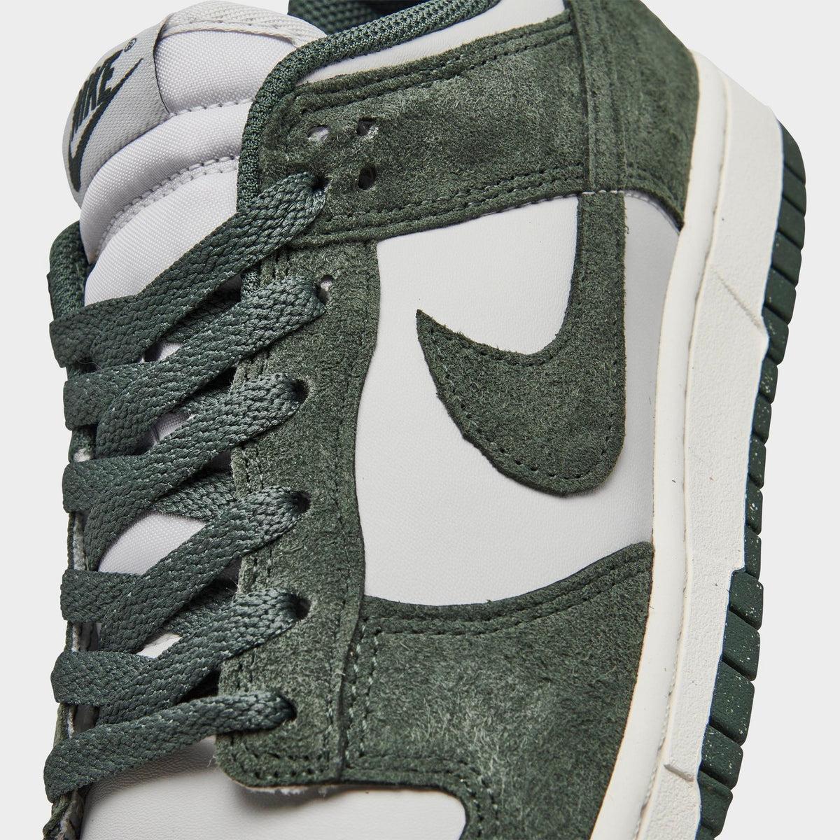 [hj7673-002] Womens Nike Dunk Low Next Nature 'viintage Green'