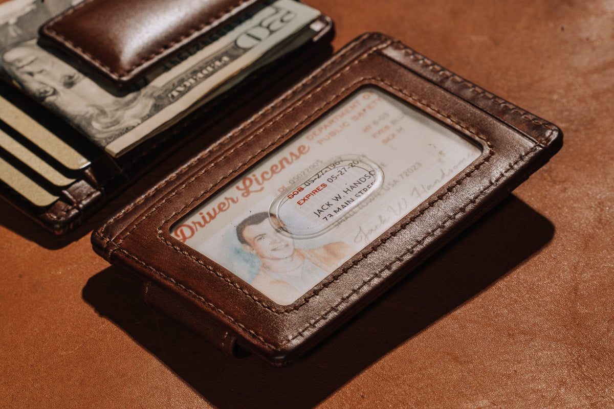 Carryall Magnetic Front Pocket