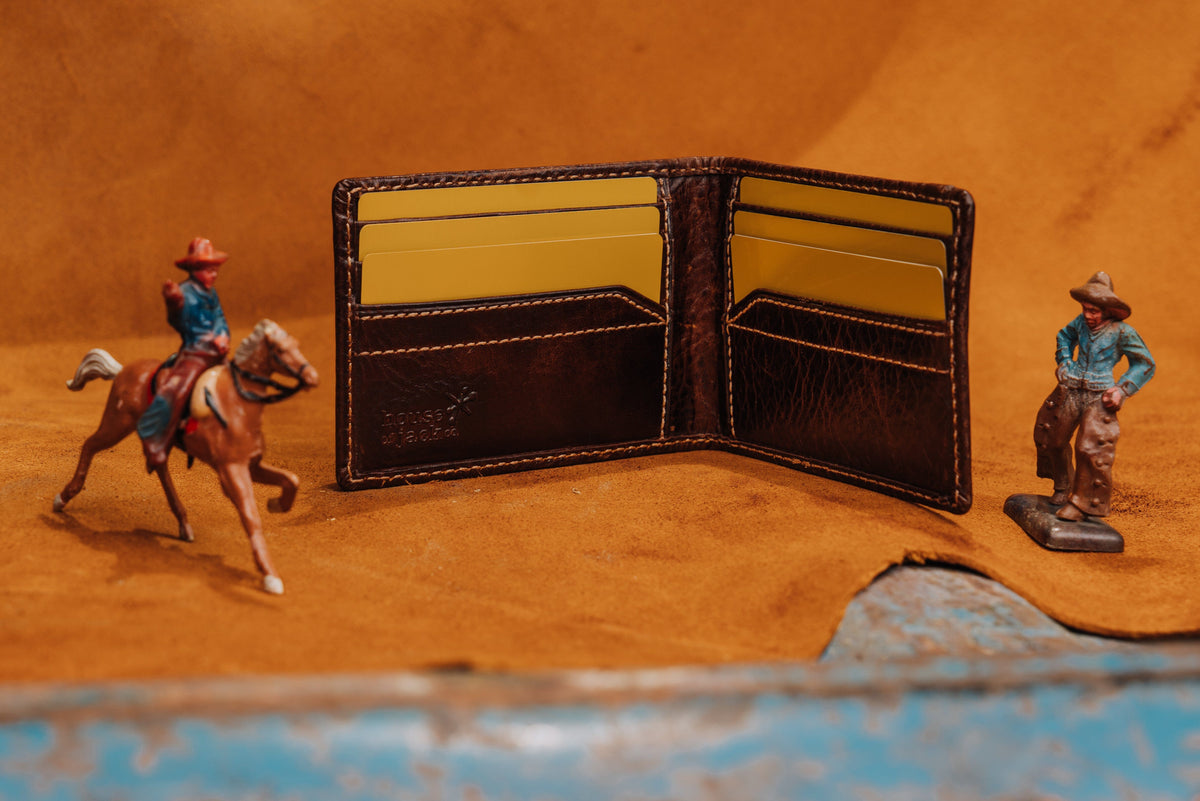 Ivor Bifold Front Pocket