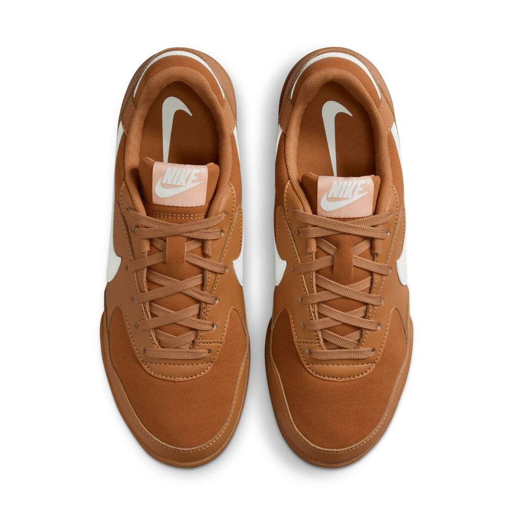 [hq1940-200] Womens Nike Terra Manta 'flax'