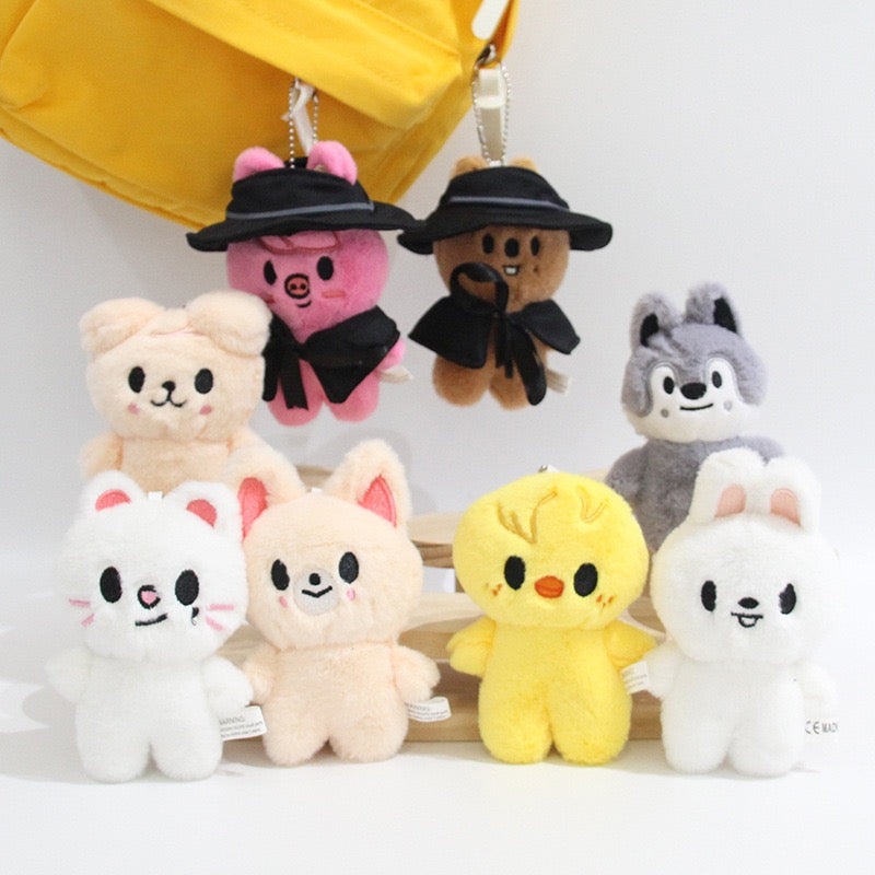 SKZOO DO IT Hat Plushies Bag Charm - view 2