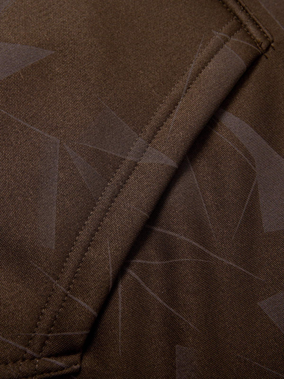 Kapuzenjacke mit Reißverschluss, Teddyfutter und geometrischem Muster