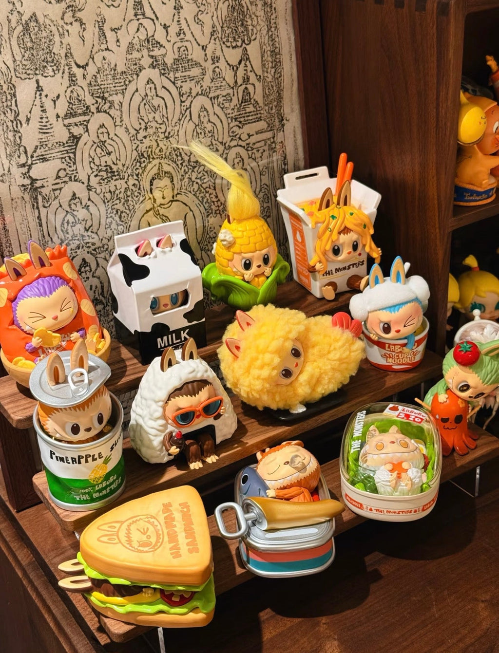 THE MONSTERS Wacky Mart Series Figures