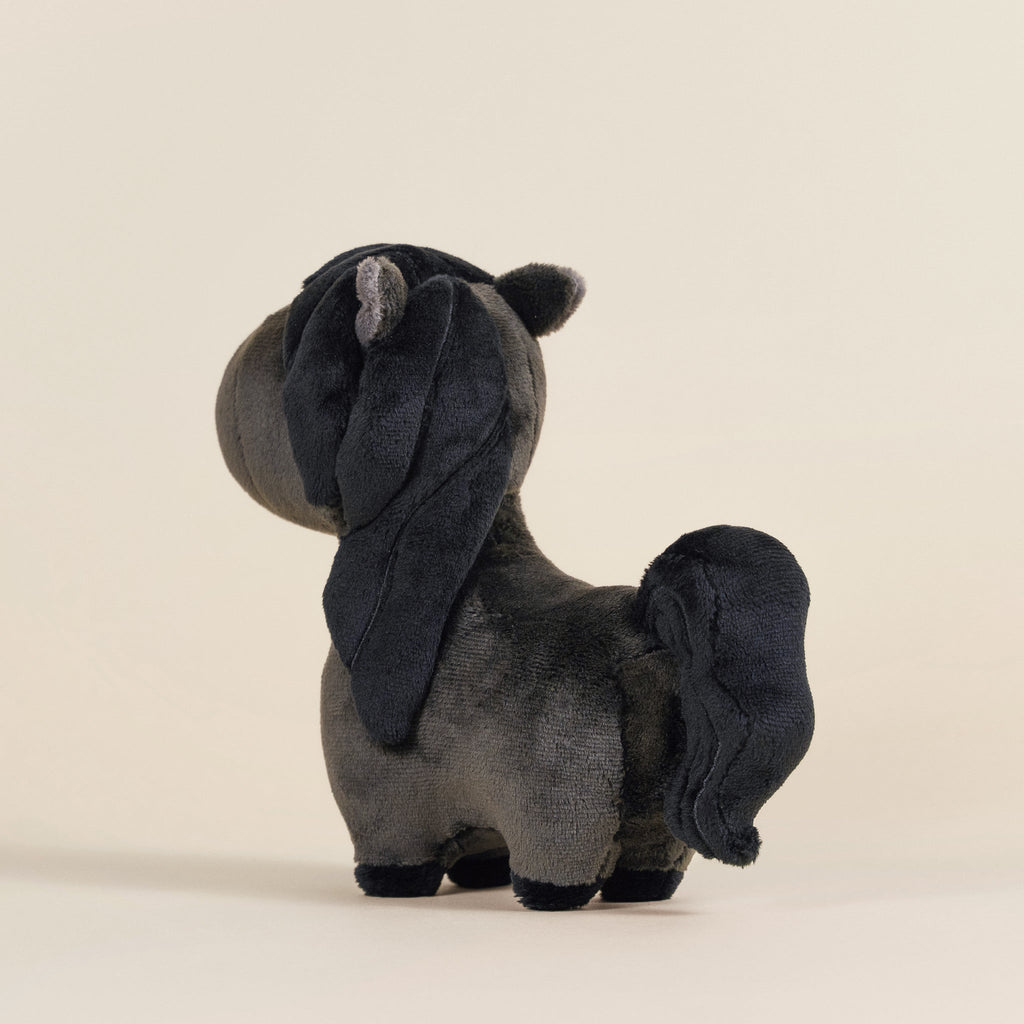 Mini Friesian the Horsi