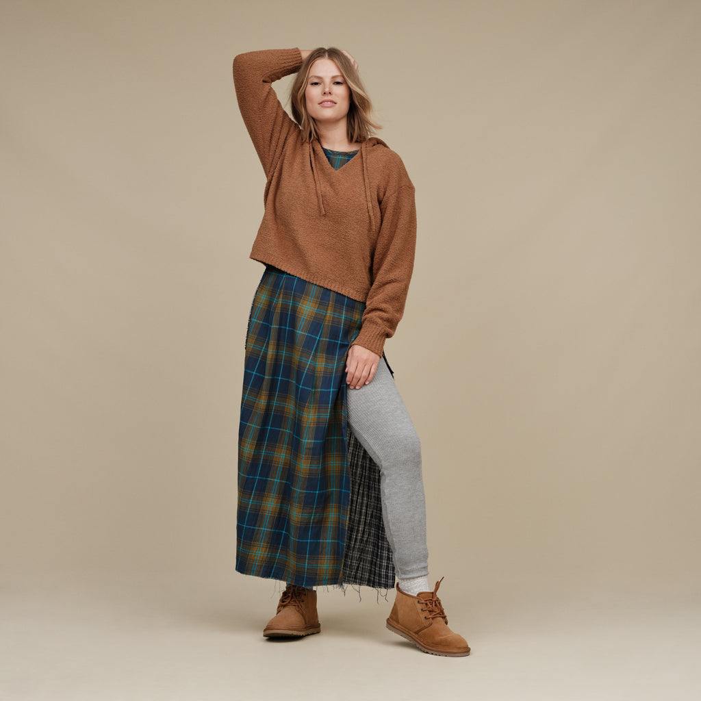 UGG Neumel Womens Boots — Chestnut Suede