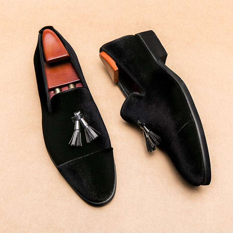 Sandro | Klassische Samt-Slipper mit Quasten