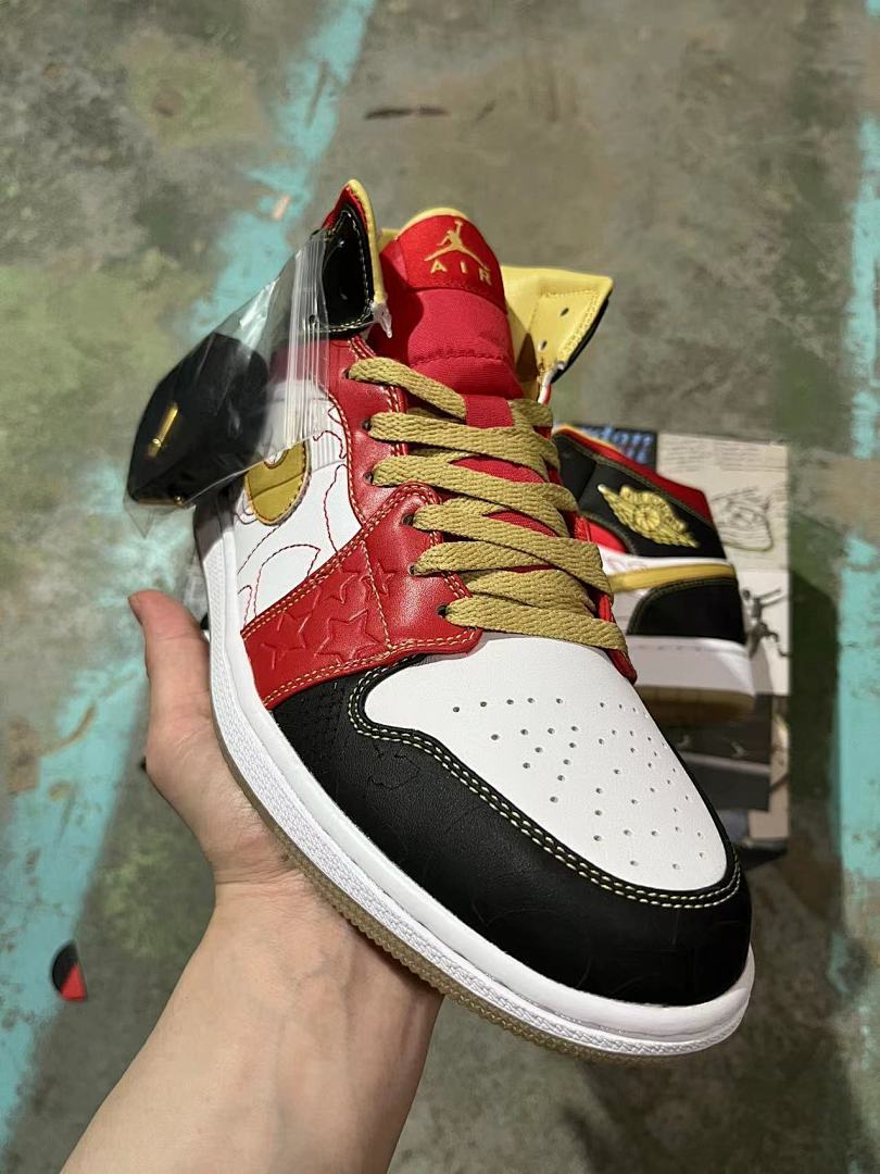 Air Jordan 1 Mid SE – White Red Black Gold Star Embossed