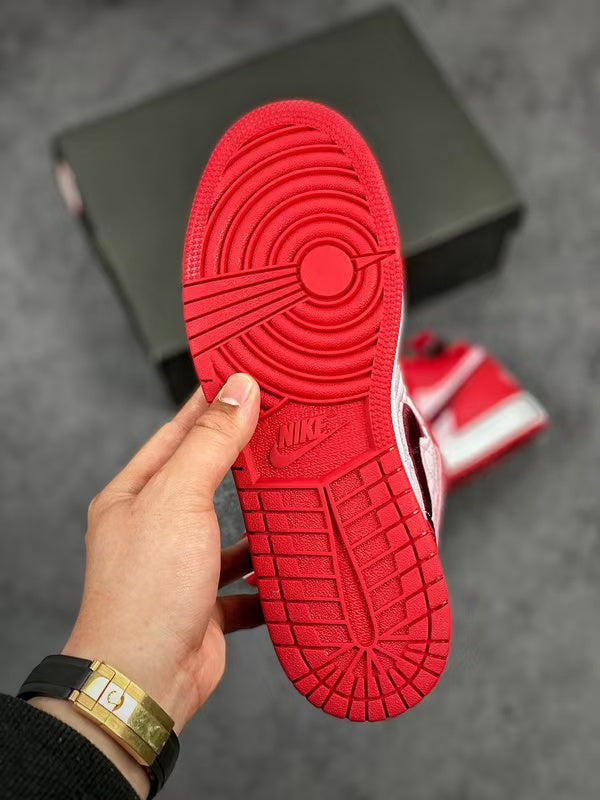 Air Jordan 1 Low SE – Valentine's Day Red White Heart Quilted