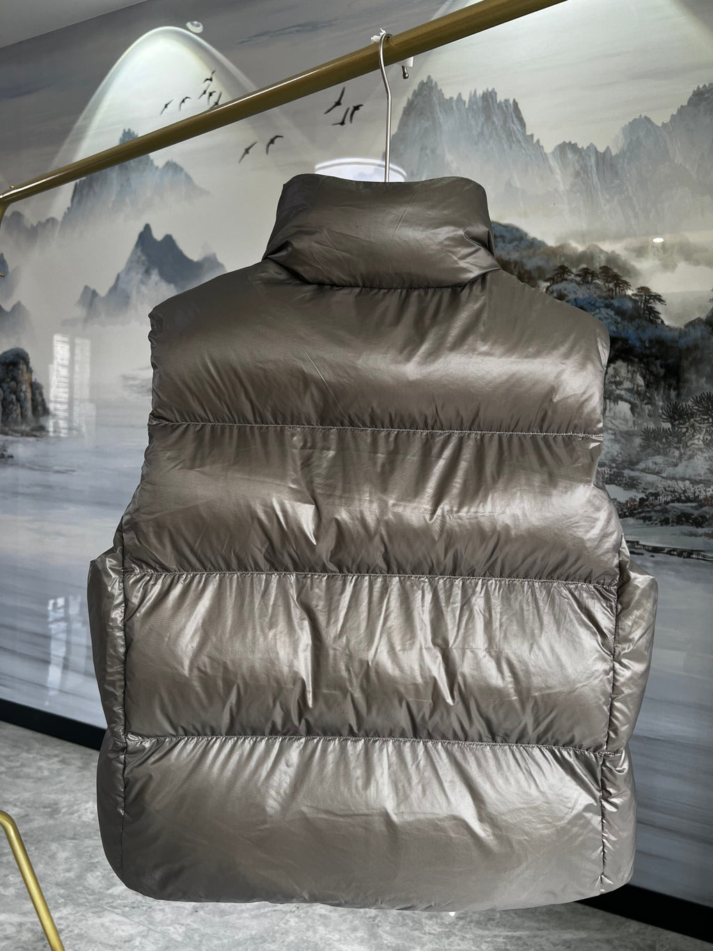 Canada Goose Women's Cropped Down Vest – Taupe