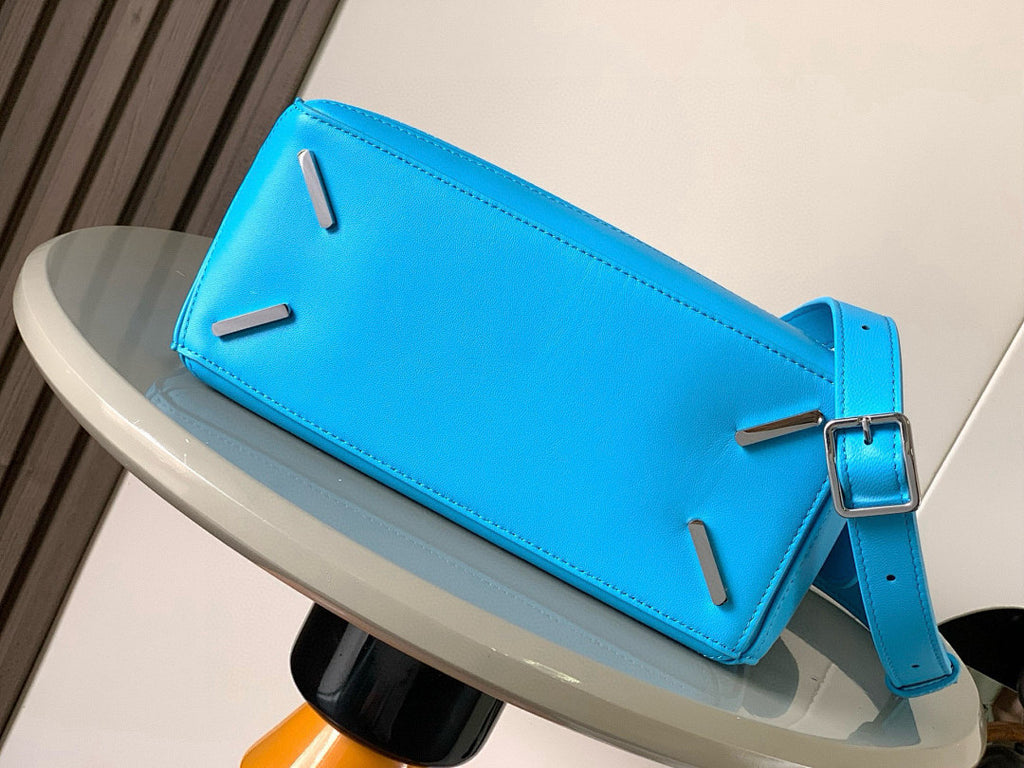 Loewe Puzzle Bag Small – Electric Blue Smooth Calfskin Silver Hardware