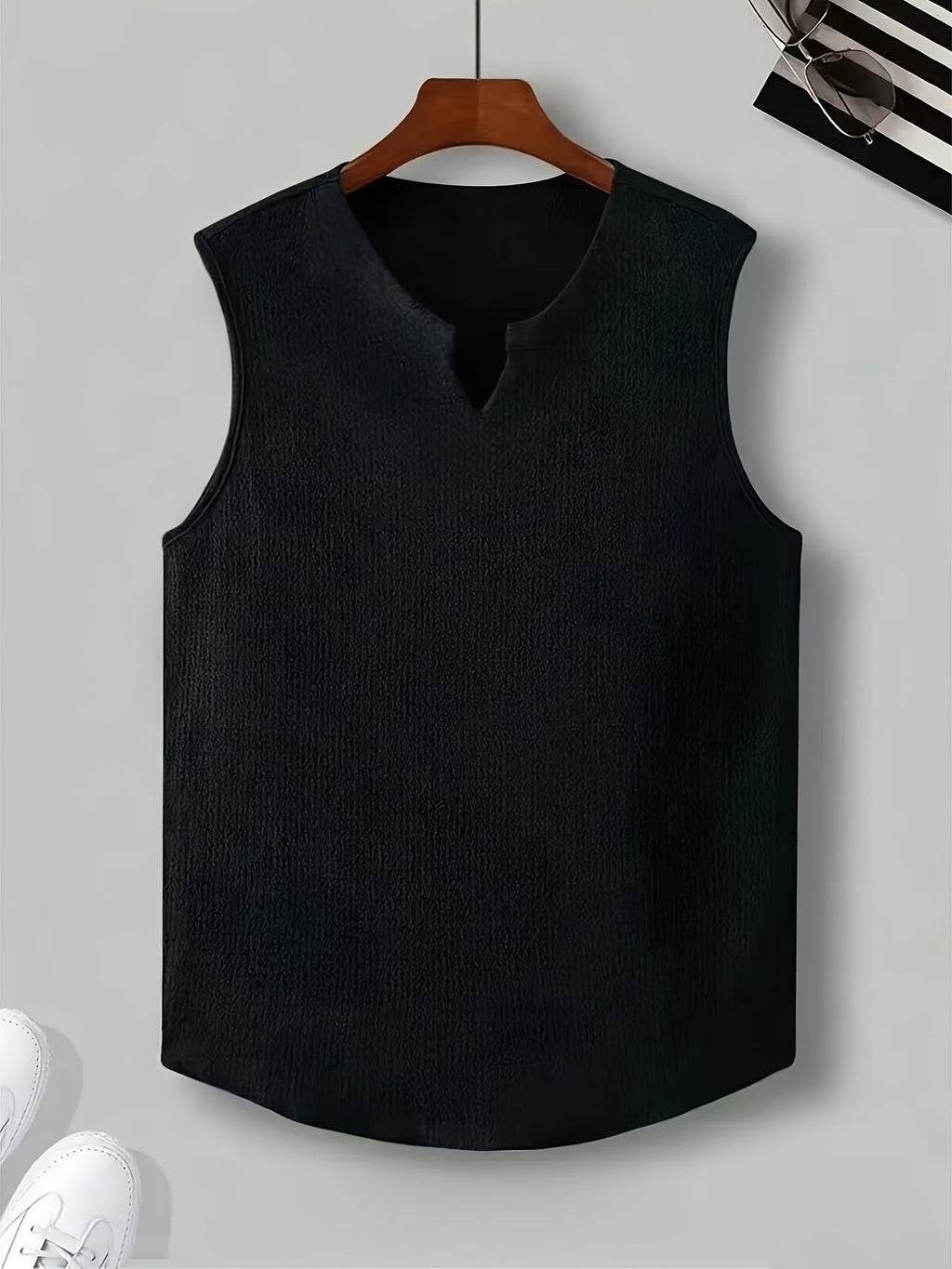 Damon | Entspanntes V-Neck-Tanktop
