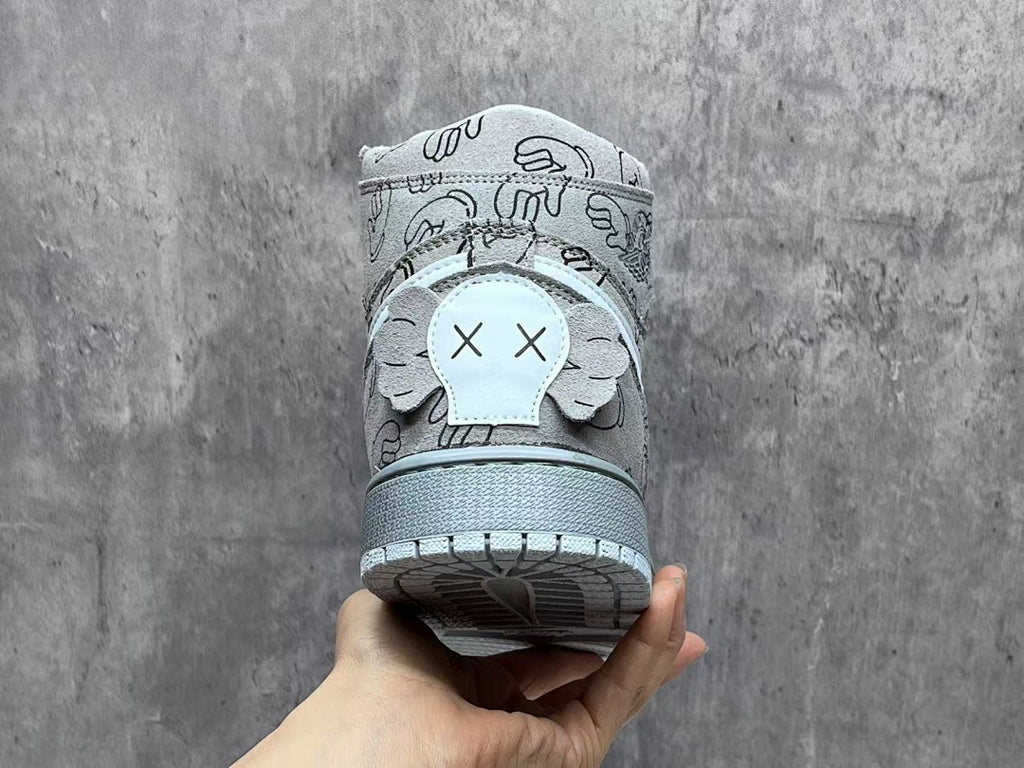Air Jordan 1 Retro High OG x KAWS – Cool Grey
