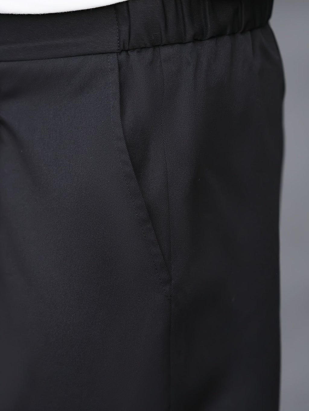 Adrian | Maßgeschneiderte Bundfaltenhose
