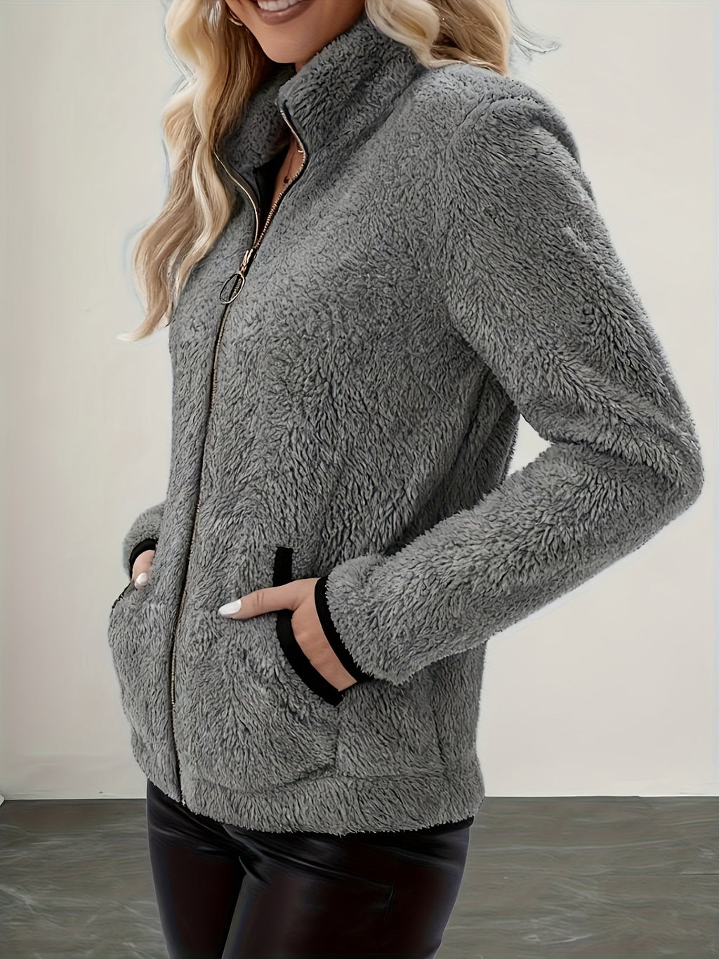 Mabel | Kuschelige Zip-Jacke