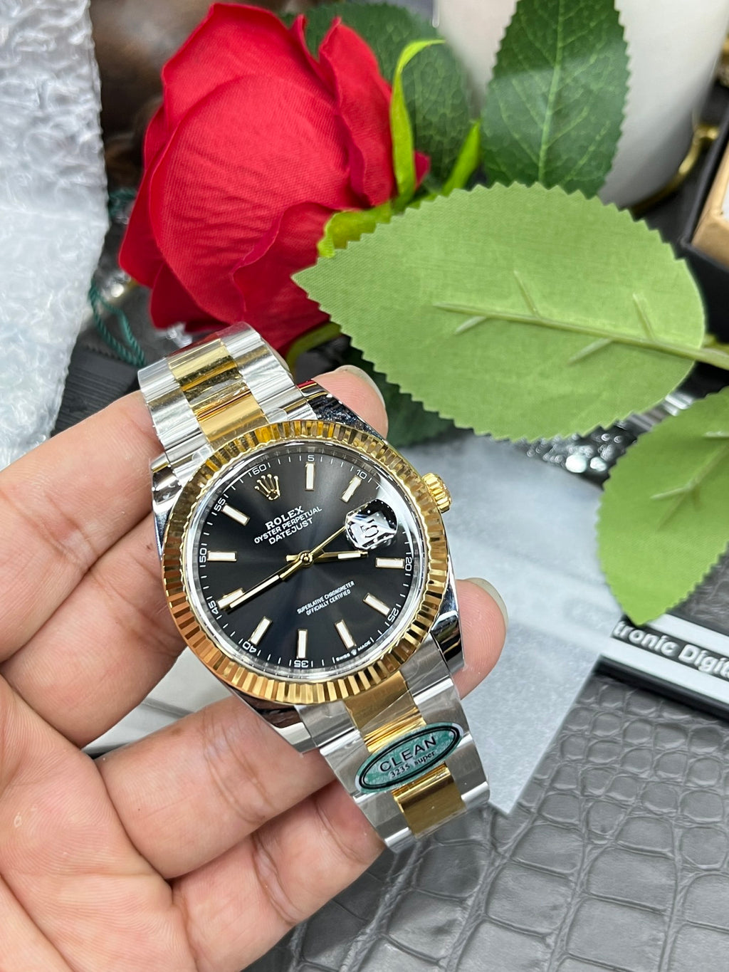 Rolex Datejust 41 – Two-Tone Steel Yellow Gold Fluted Bezel Black Dial Oyster Bracelet
