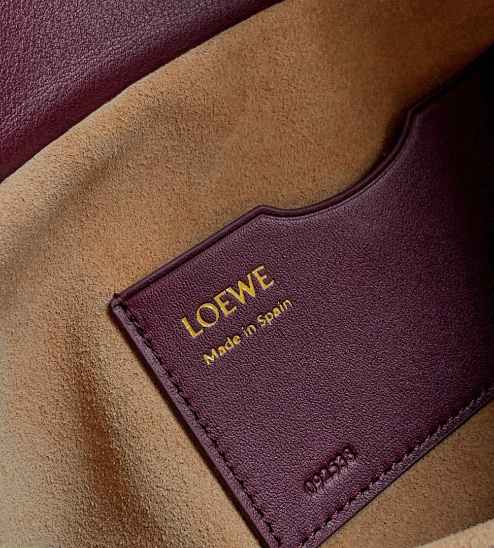 Loewe Cubi Shoulder Bag – Burgundy Deep Wine Smooth Calfskin Gold Resin Chain