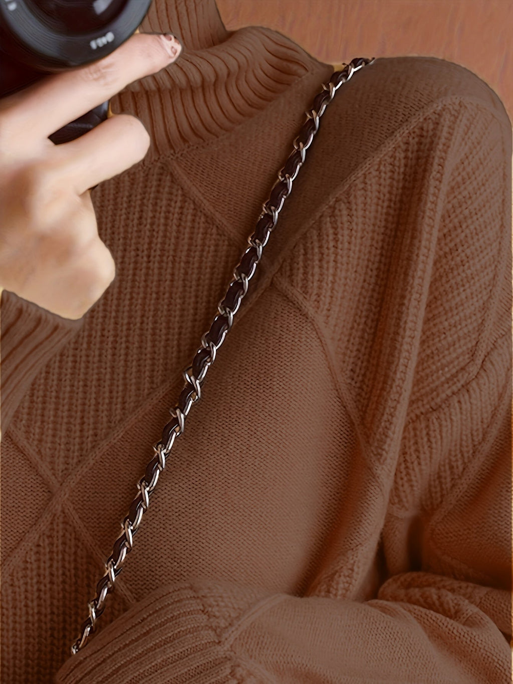 Freya | Strukturierter Rollkragenpullover