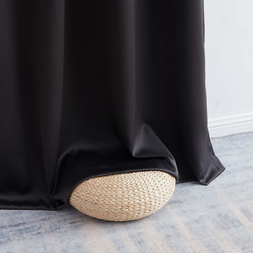 Thd Lawrence 100% Full Blackout Thermal Insulated Energy-Saving Grommet Curtain Panels (Set of 2)